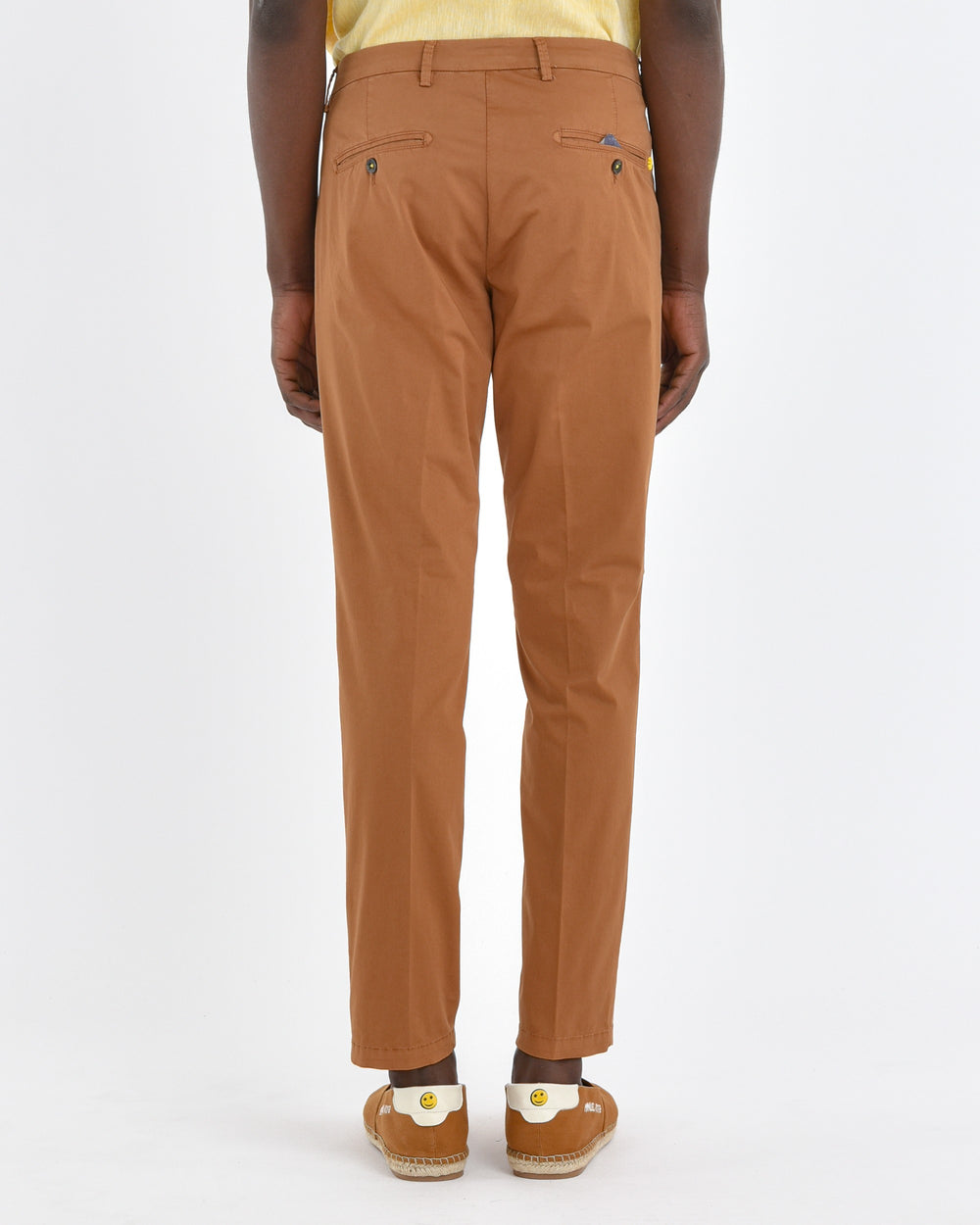 brown stretch cotton garment dyed pinces pants slim fit