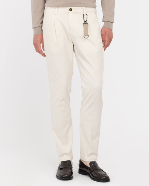 white stretch cotton twill pleated chino