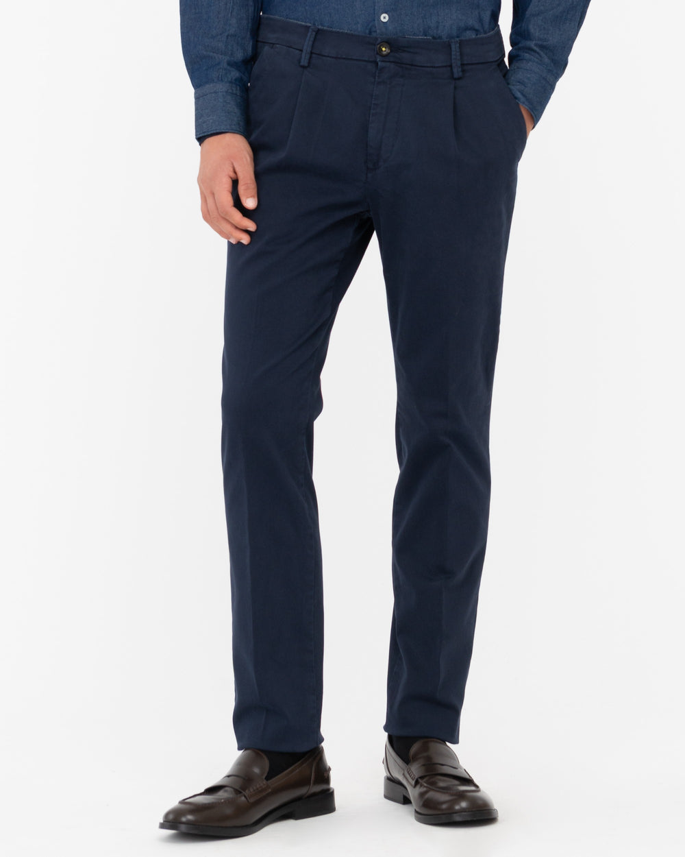 blue stretch cotton twill pleated chino