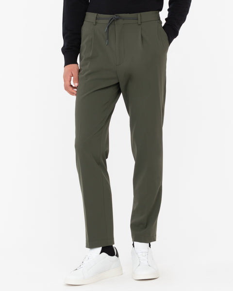 green technical stretch jogging