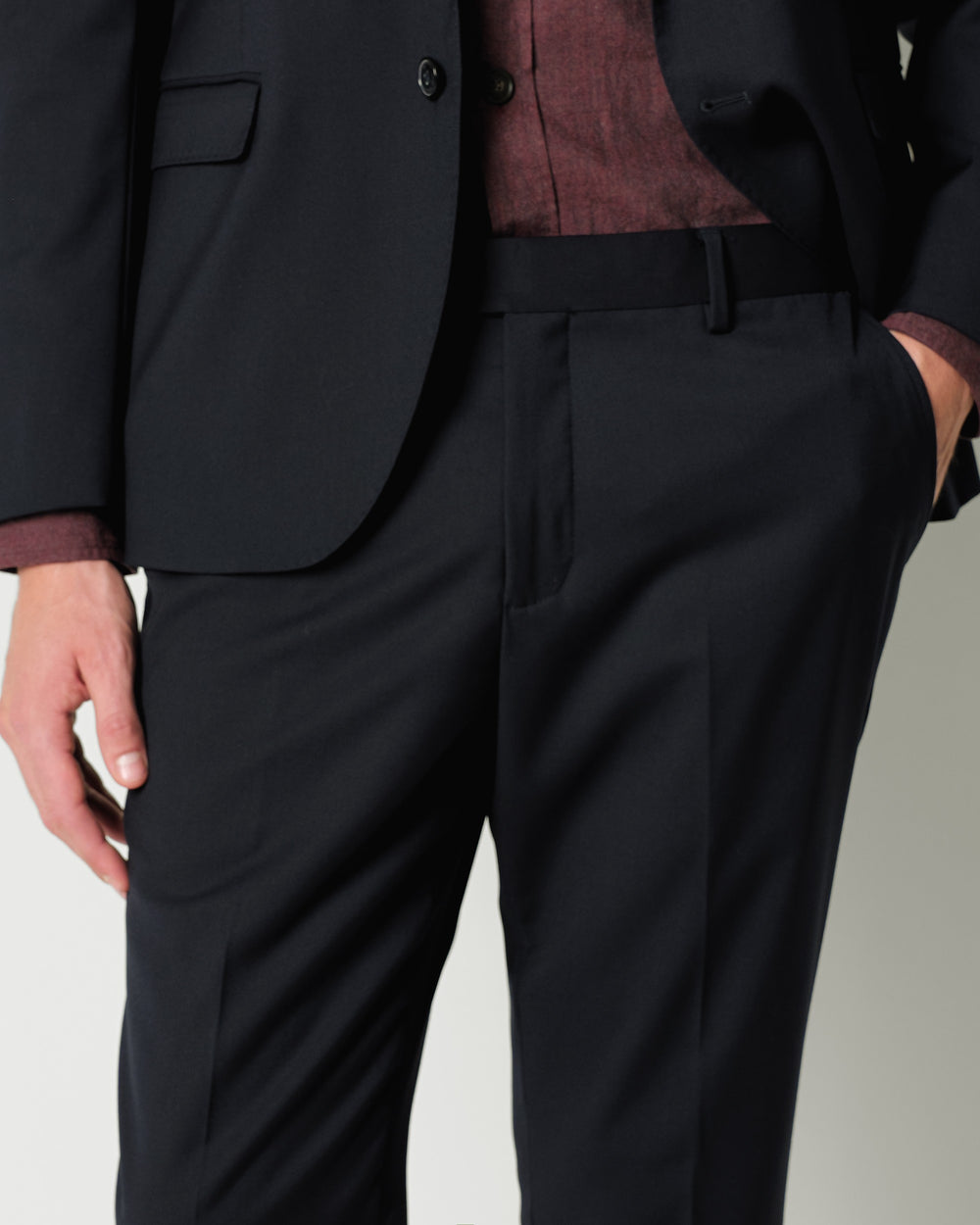 slim fit suit in stretch viscose blend twill