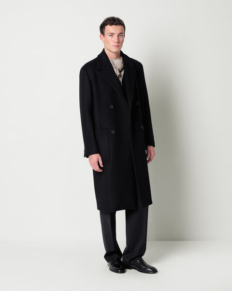 relaxed fit double breasted coat in a wool blend fabric
