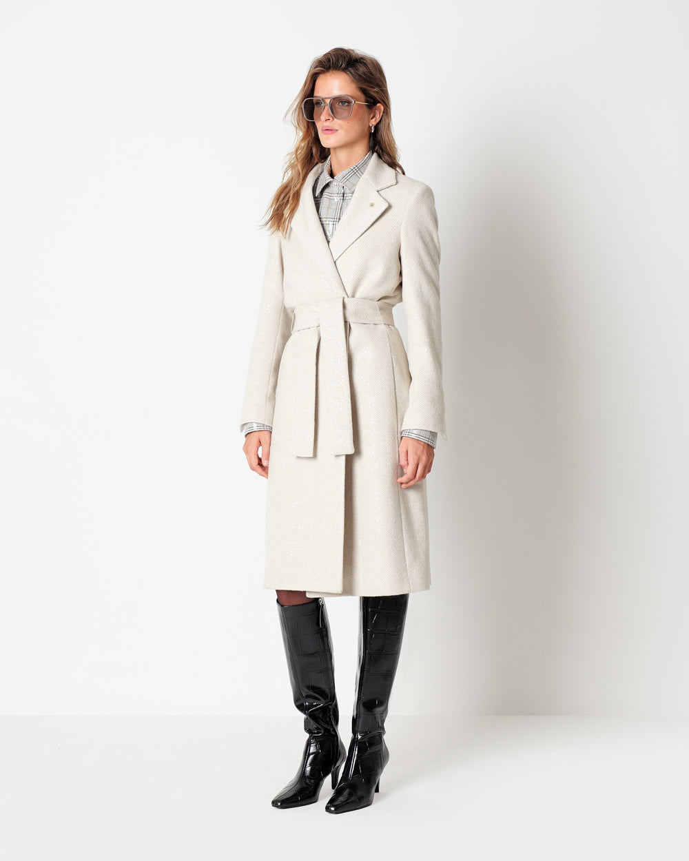 beige coat with belt chevron paillettes
