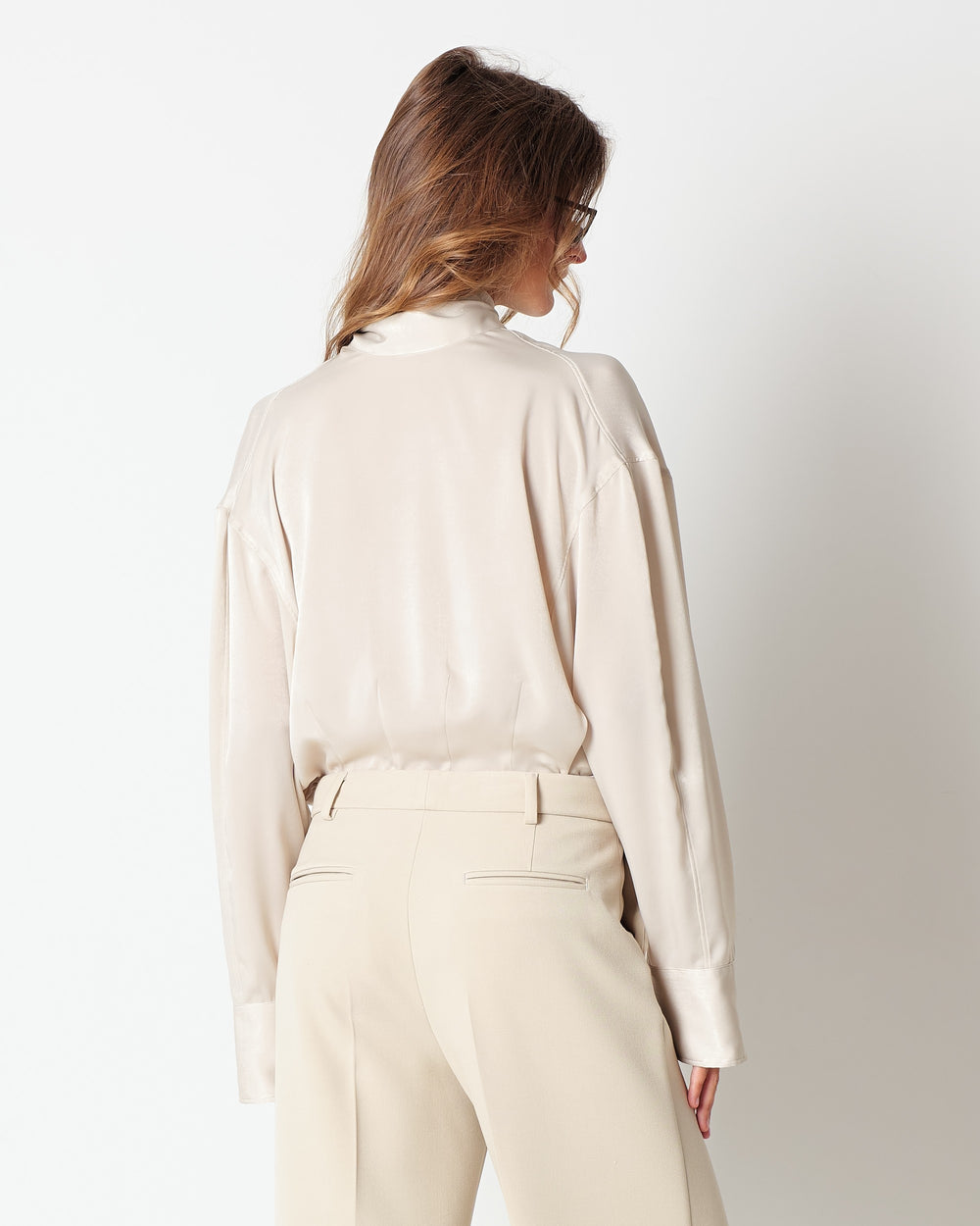 beige satin effect bow tie shirt