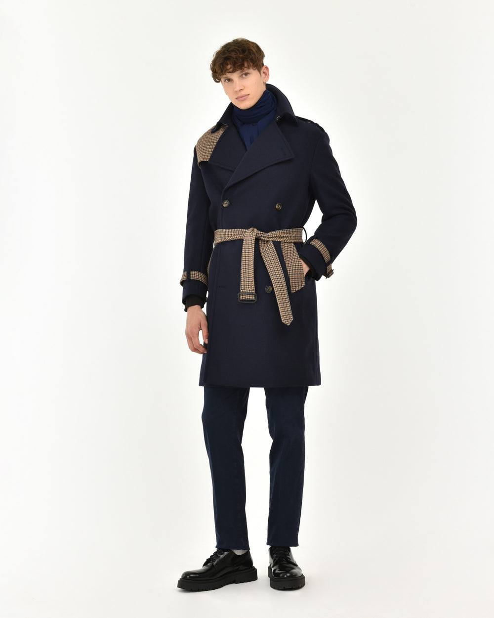 blue coat with contrasts in wool-blend diagonal cloth