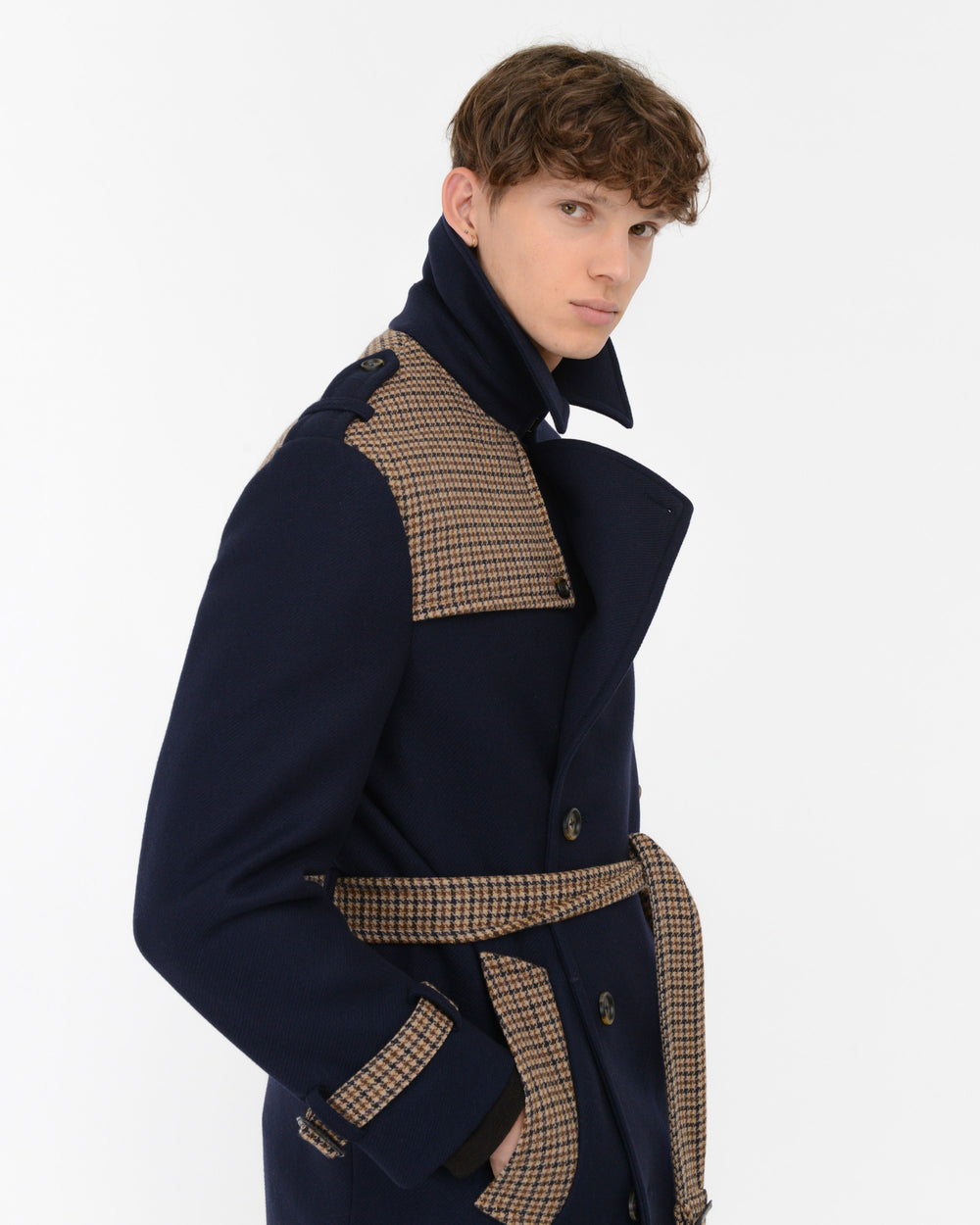 blue coat with contrasts in wool-blend diagonal cloth